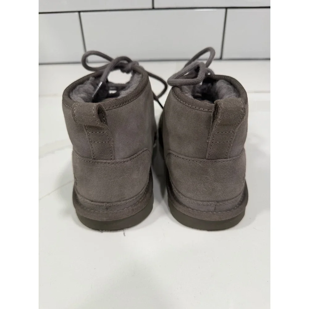 UGG Neumel 3236 Charcoal Grey Suede Lace Up Chukka Boots Mens 7 Women 9